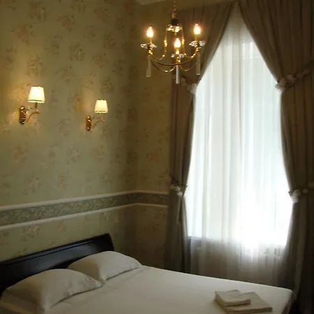 Theatre Hotel Odesa Exterior photo
